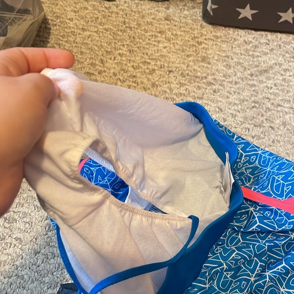 Under Armour Two set of shorts - Picture 5 of 5